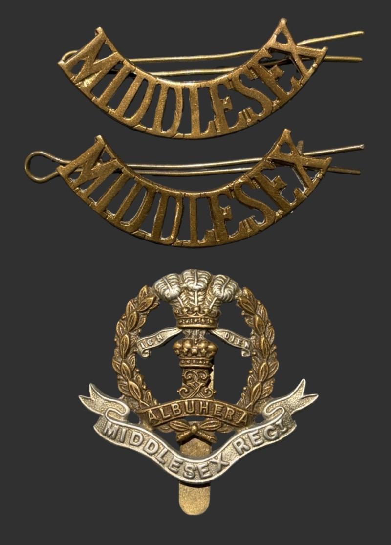 WW1 Middlesex Regiment Cap Badge & Epaulette Titles