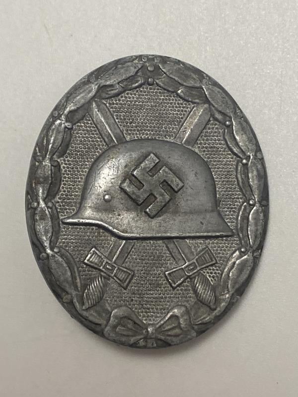 Gold Wound Badge B.H. Meyer MM26