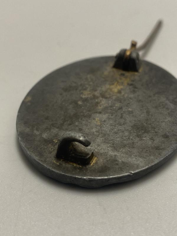 Gold Wound Badge B.H. Meyer MM26