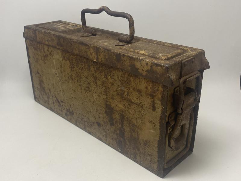 MG34/42 Ordnance Tan ada44 Ammunition Tin