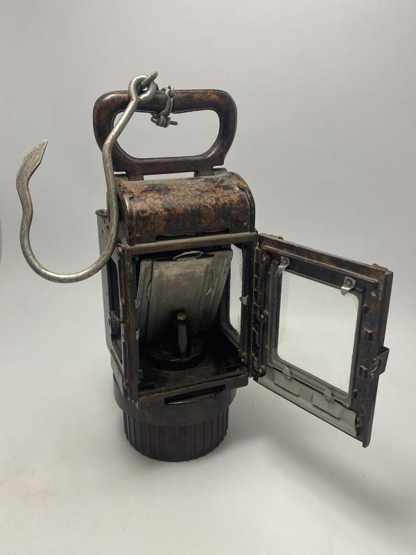 German Army Bakerlite Lamp With Hook