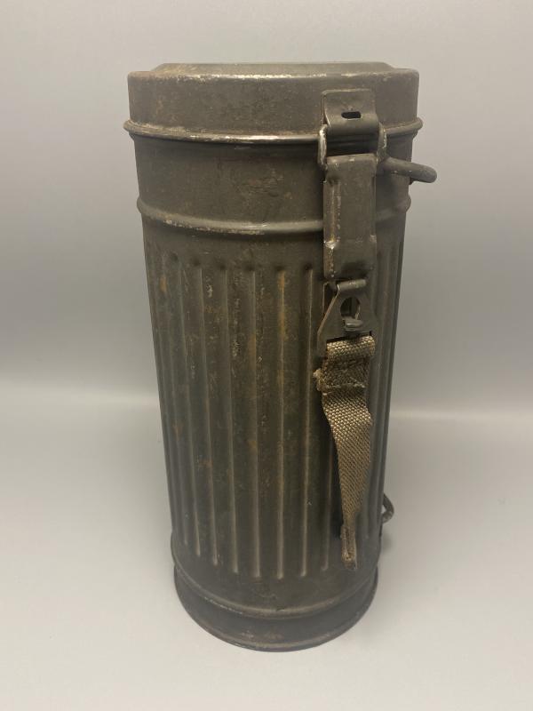 German Army Gas Mask Tin Frn44